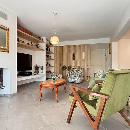 Charming For 6 In Agde
