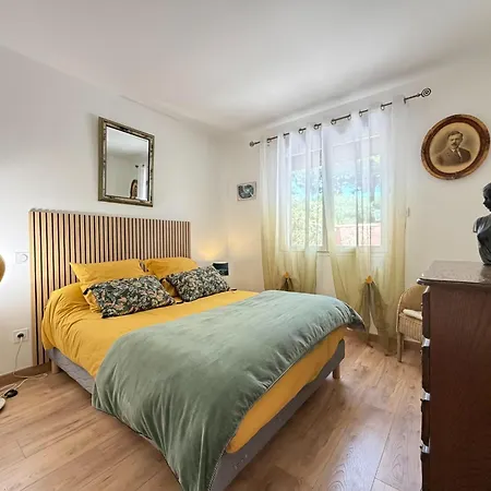 Charming For 6 In Agde *